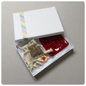 Red glass gift set